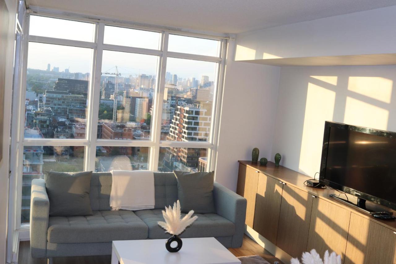 Cozy Condo In Downtown Toronto + Free Parking Kültér fotó