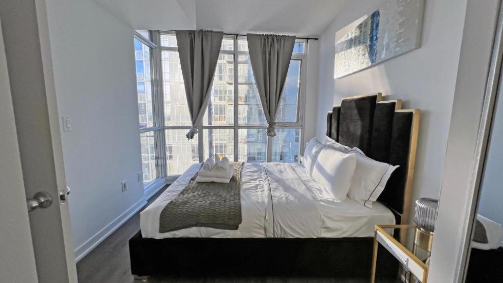 Cozy Condo In Downtown Toronto + Free Parking Kültér fotó