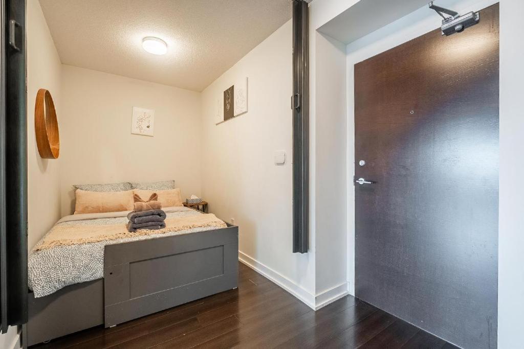 Cozy Condo In Downtown Toronto + Free Parking Kültér fotó