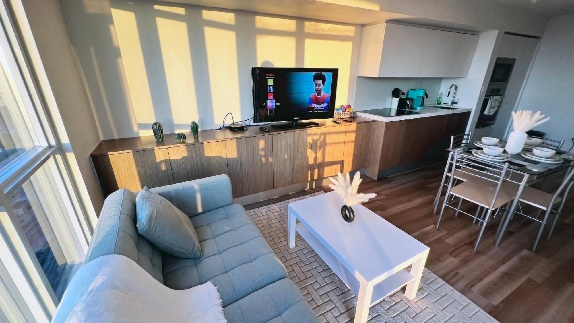 Cozy Condo In Downtown Toronto + Free Parking Kültér fotó