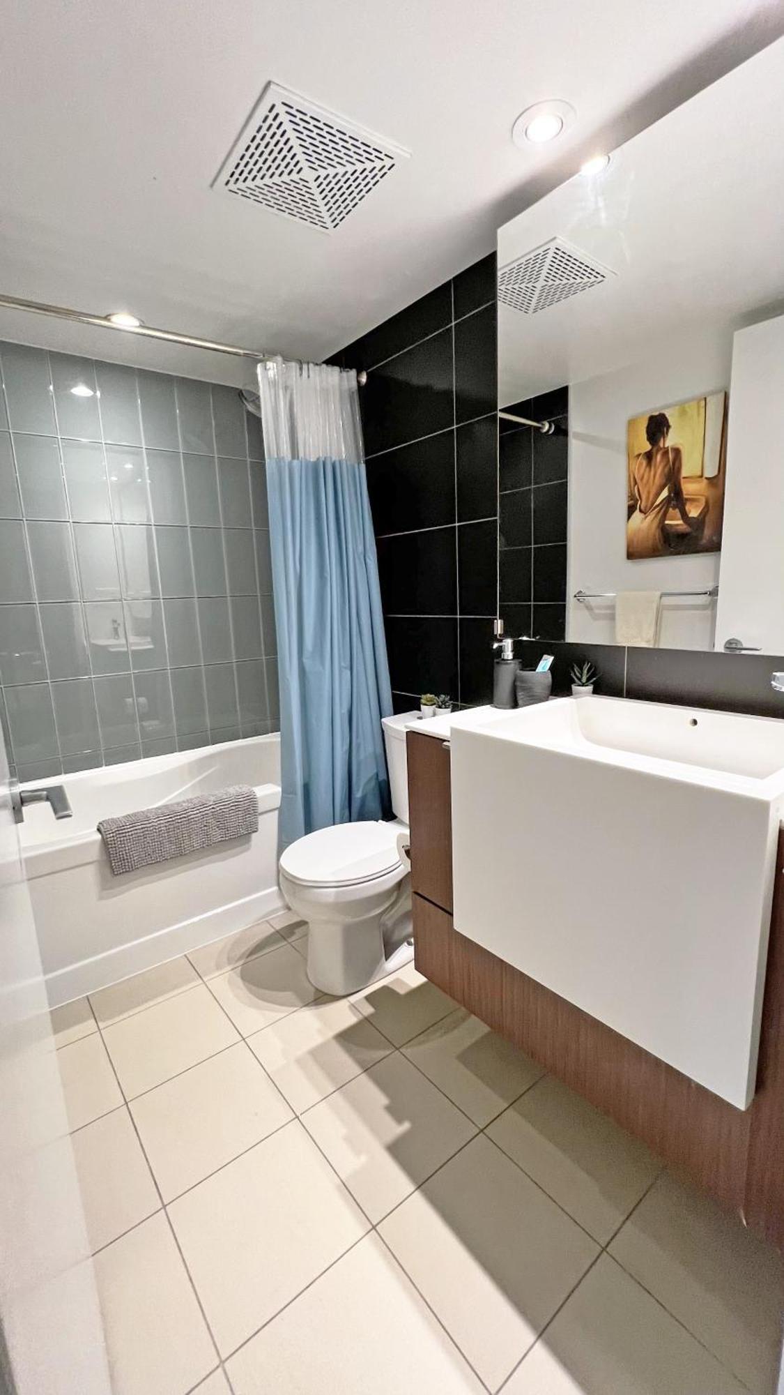 Cozy Condo In Downtown Toronto + Free Parking Kültér fotó
